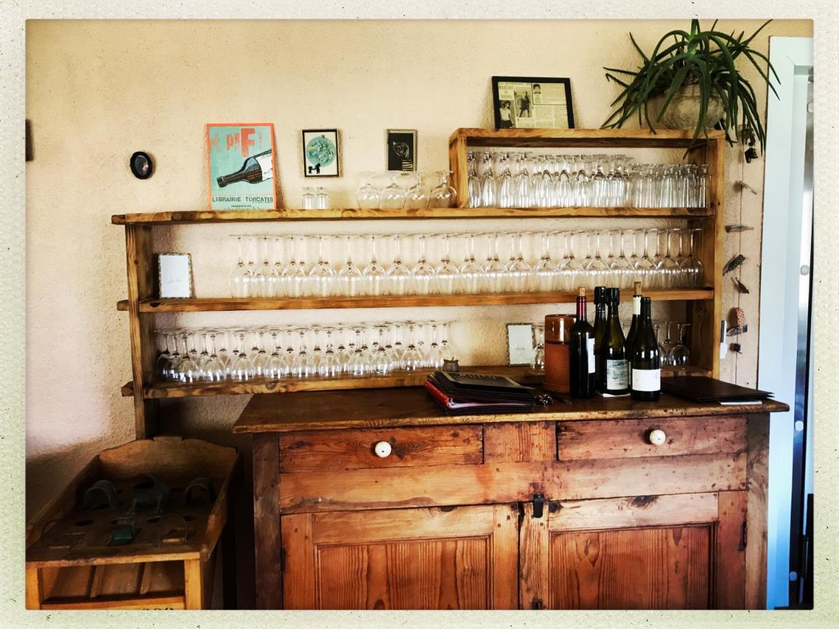 Mas Lluganas Bed & Breakfast