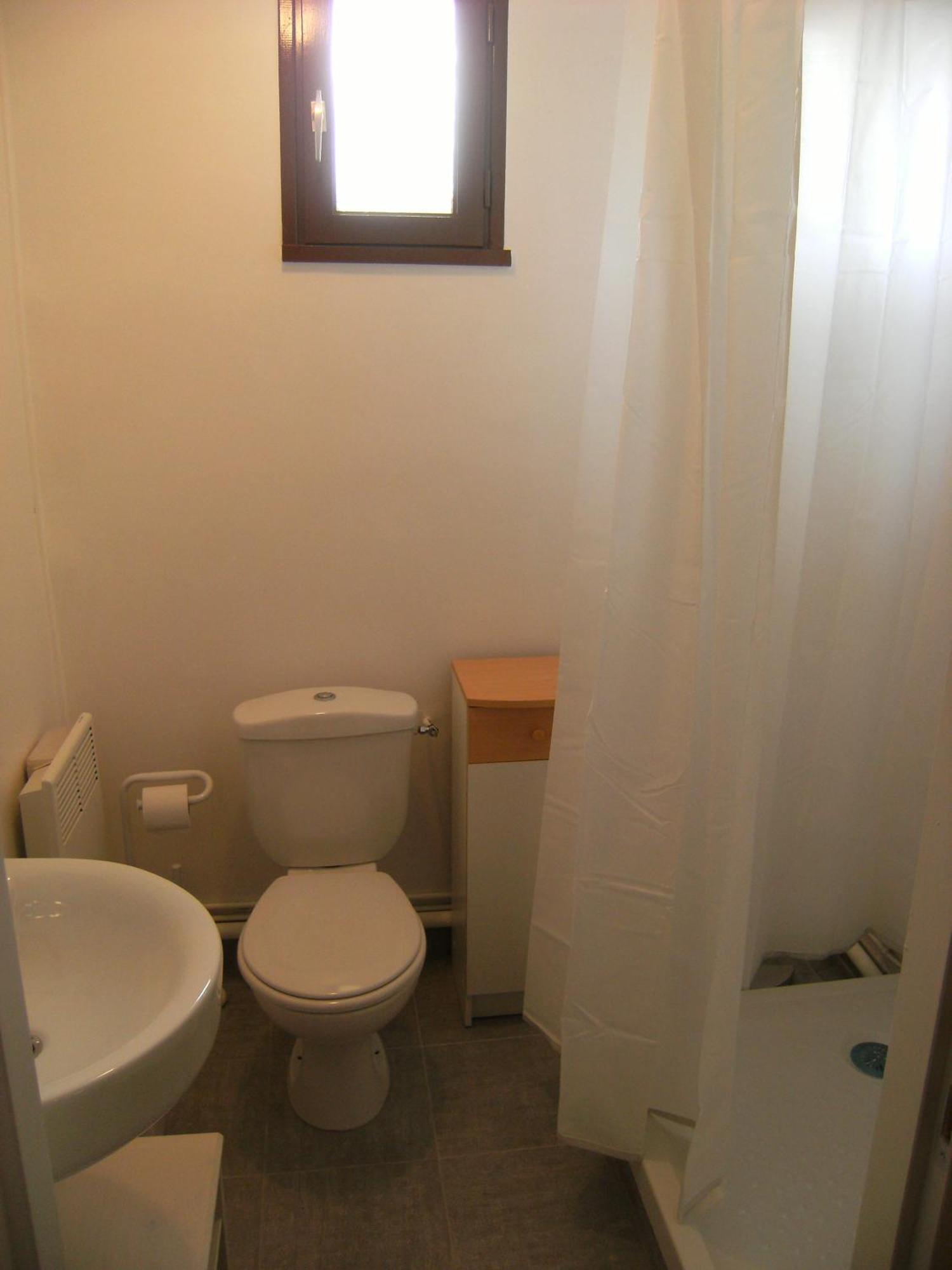Mas Lluganas Bed & Breakfast Mosset