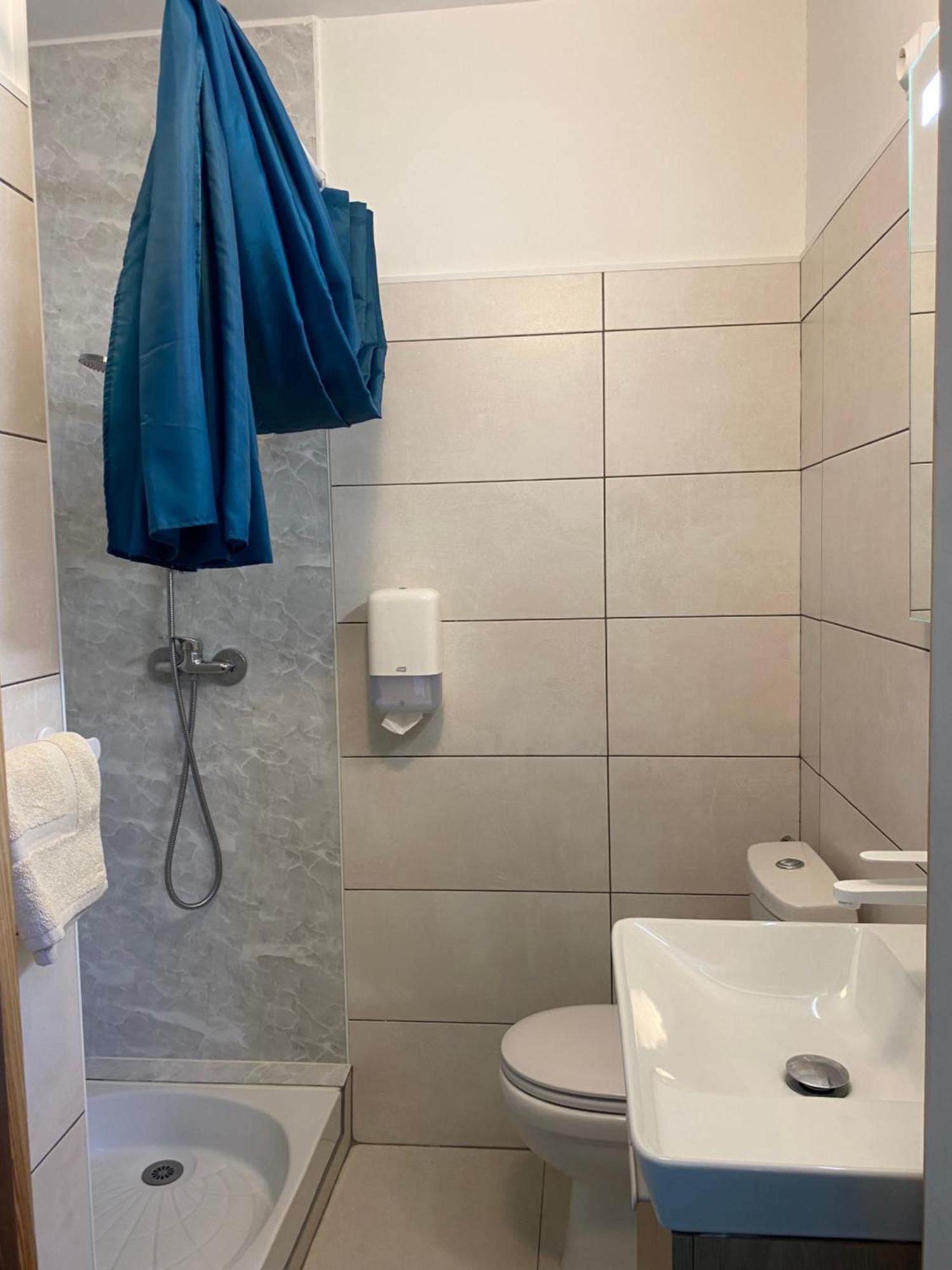 Mas Lluganas Bed & Breakfast Mosset